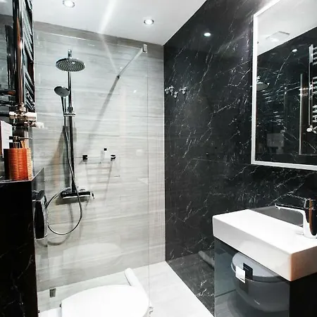 Apartment Grey Rhino 1min From The White Tower Thessaloniki